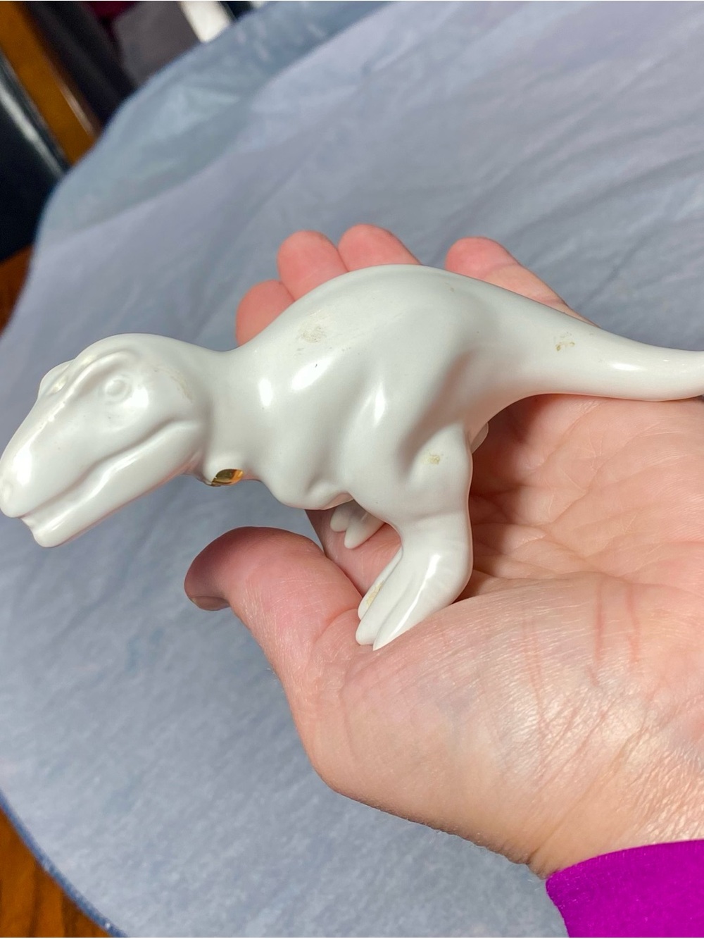 1Salt Shaker White Ceramic Dinosaur Figurine - Reptile Decor